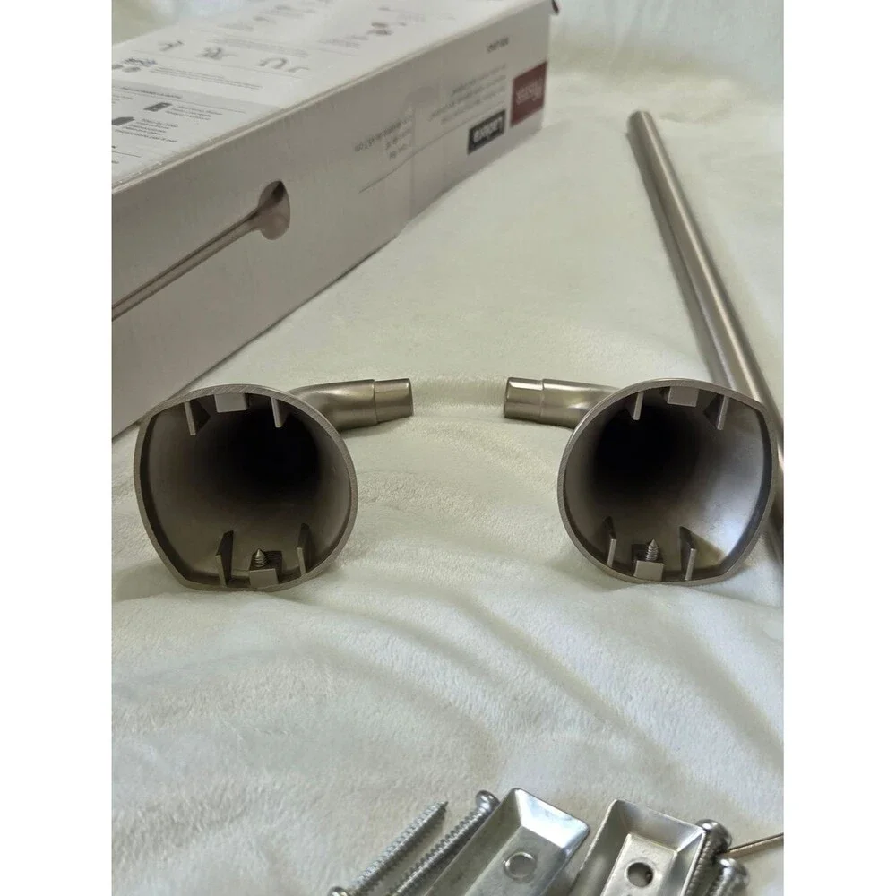 Pfister Ladera Brushed Nickel 18